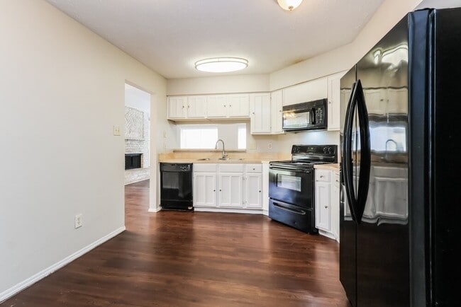 Photo - 4606 Lost Lake Ln