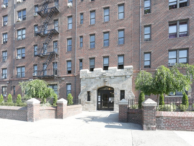 95 Linden Blvd