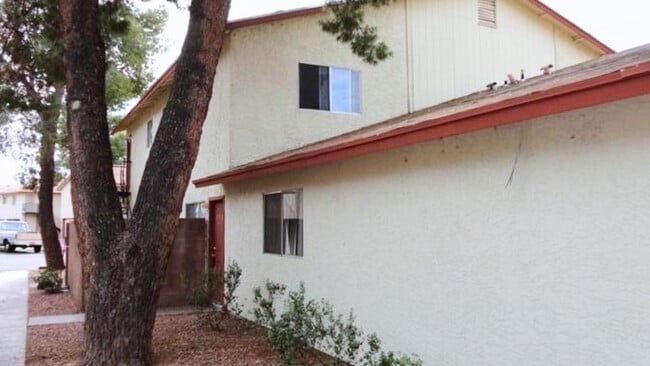 Building Photo - 860 E Brown Rd Unit 22