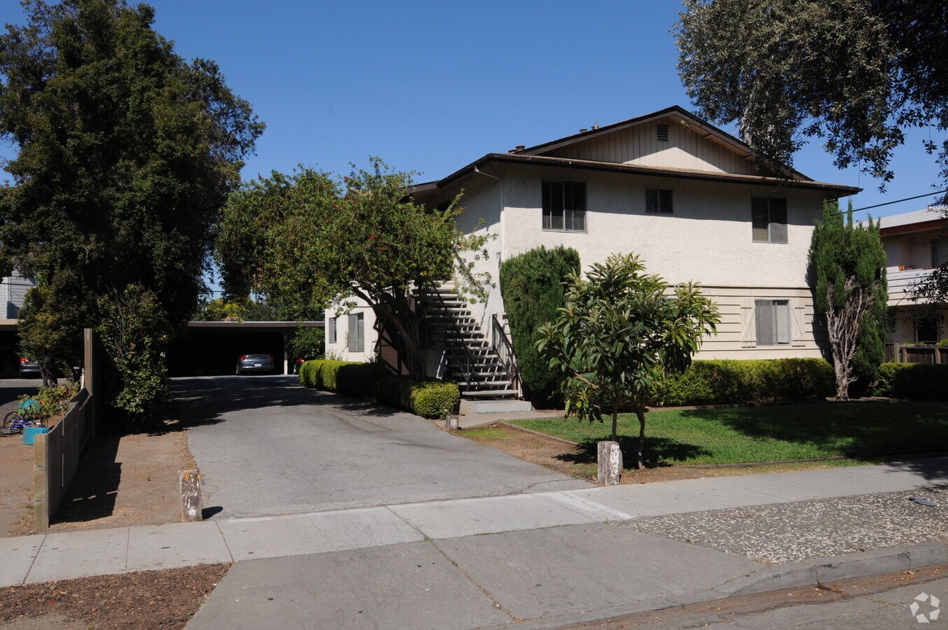 Photo - 973 Helen Avenue