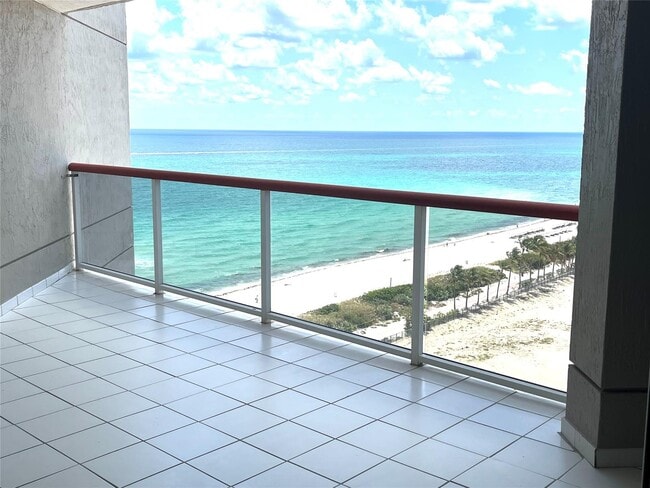 Building Photo - 6767 Collins Ave Rental
