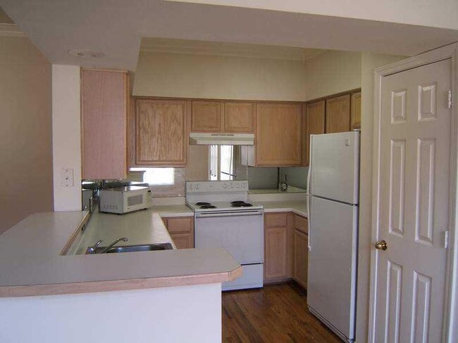 Photo - 3777 Peachtree Rd NE Unit 1035