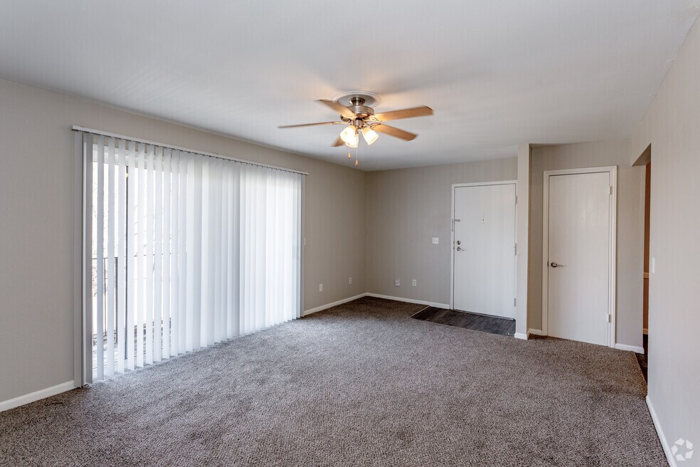 2HAB, 1BA - 870 ft²