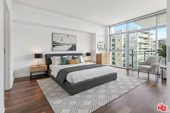 Photo - 13700 Marina Pointe Dr Unit 1631