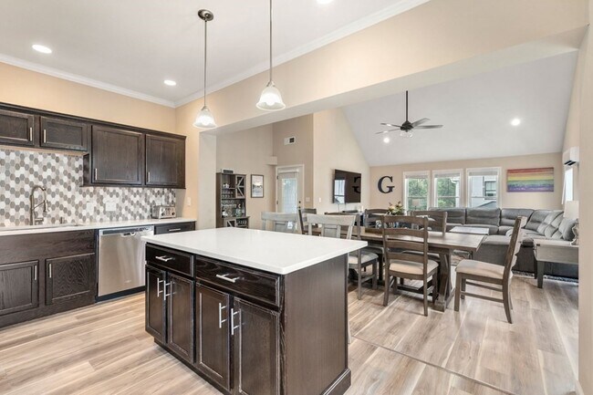 Photo - 1 Elm St Unidad 4