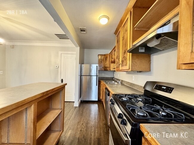 Photo - 217 E 46th St Unit 211-9E