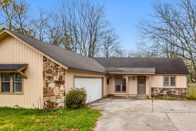 Photo - 2176 Woodfield Park Rd