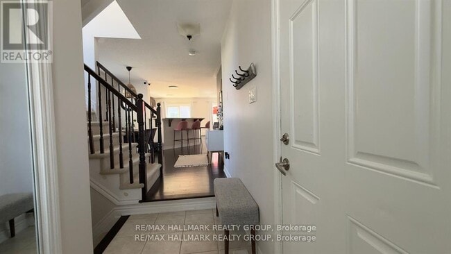 Photo - 207 Cayman Rd