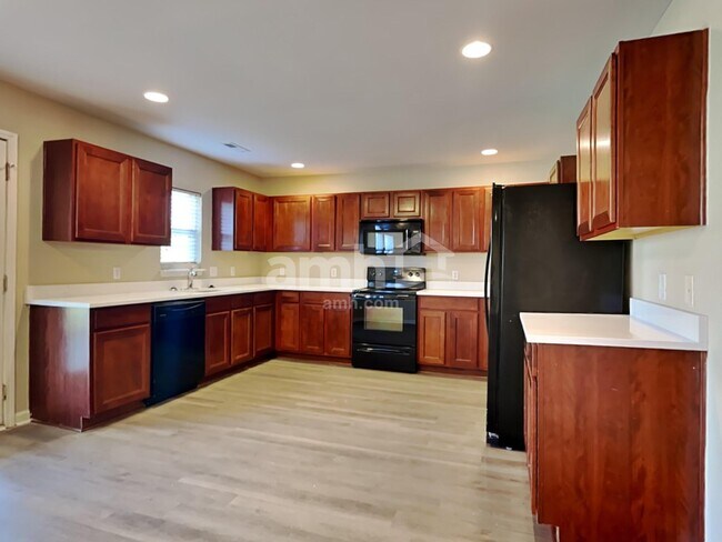 Photo - 5034 Ballantine Dr