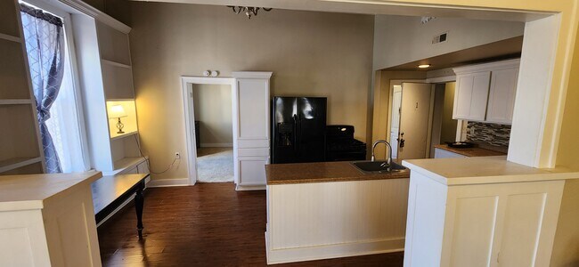 Photo - 403 14th St Unit 1