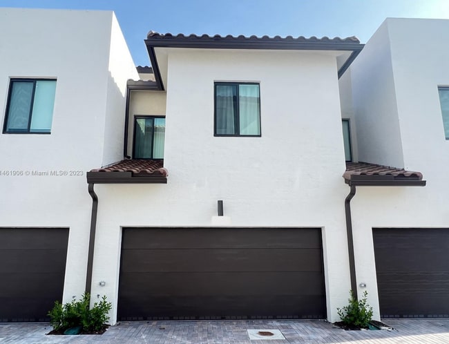 Photo - 8224 NW 43rd St