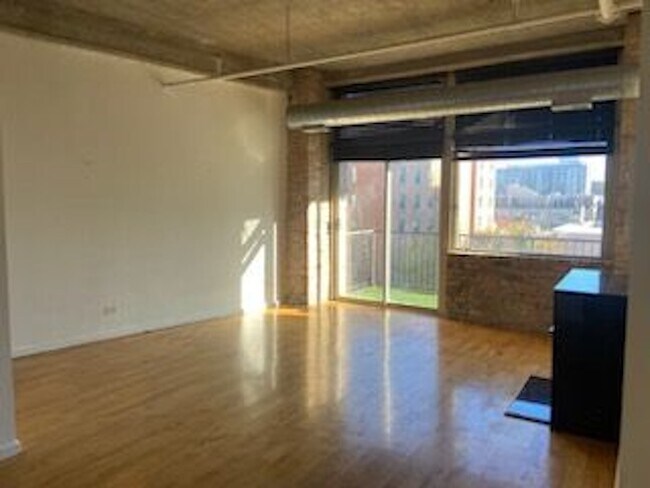 Photo - 1528 S Wabash Ave Condo Unit 407