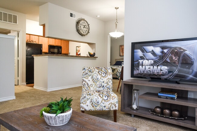 Photo - Longfellow Arms