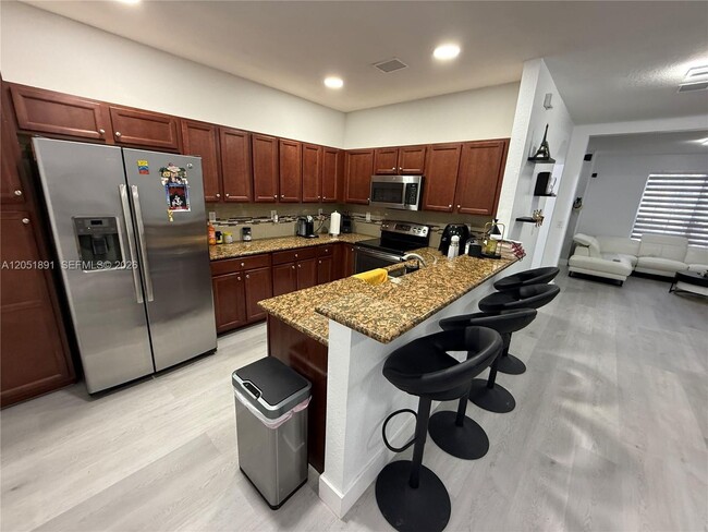 Building Photo - 9350 SW 171st Ct