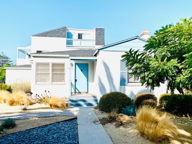 FANTASTIC 2 BED/1 BATH CONDO IN CROWN POIN... - FANTASTIC 2 BED/1 BATH CONDO IN CROWN POIN... Unit 4004 Promontory Street