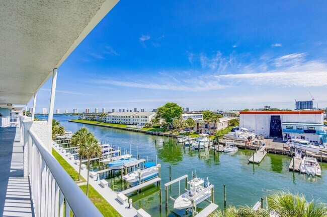 Photo - 108 Paradise Harbour Blvd Unit 512