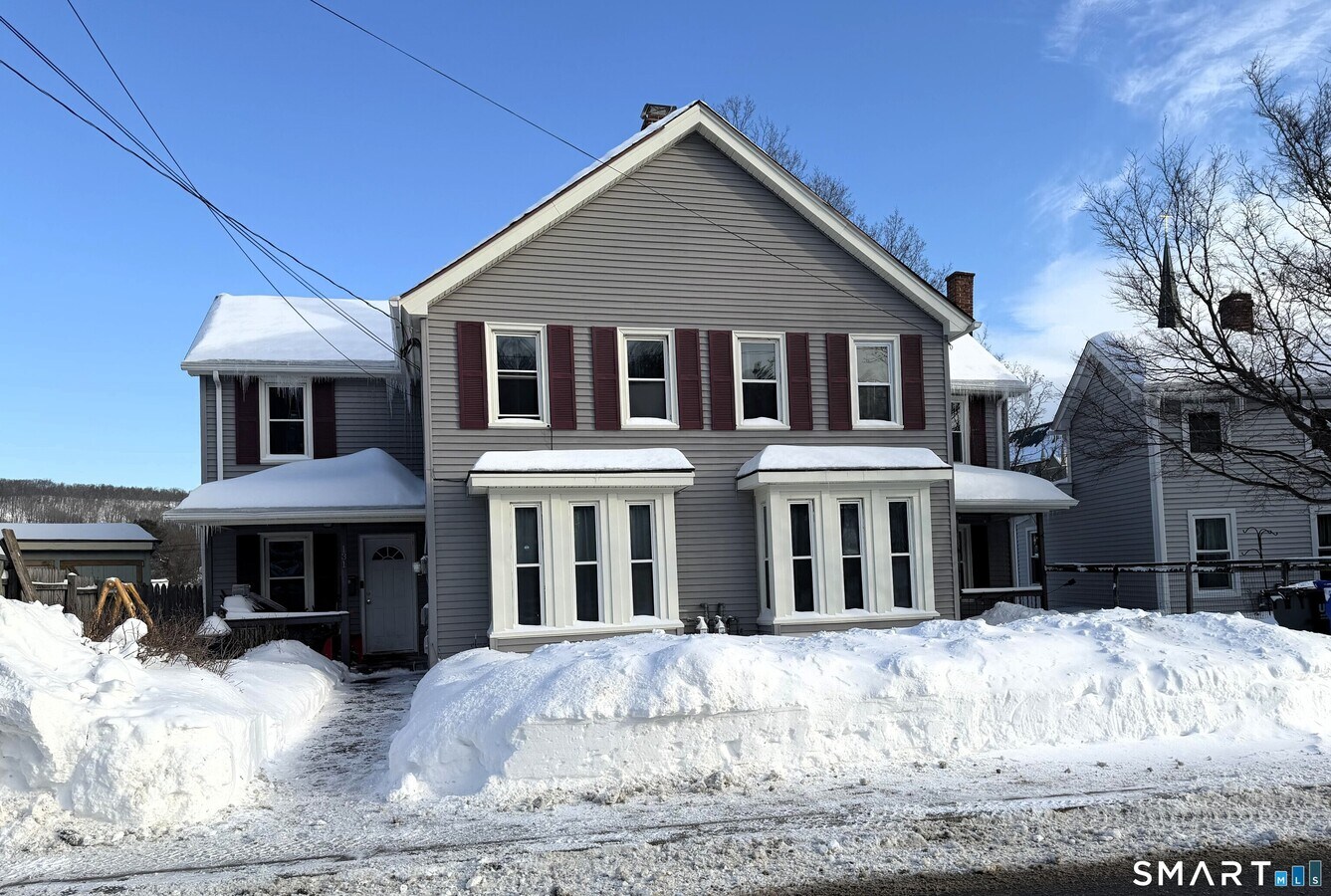 Photo - 131 Willow St