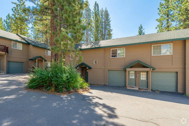 Building Photo - LONG TERM: Tahoe Donner Townhome Packed w/...