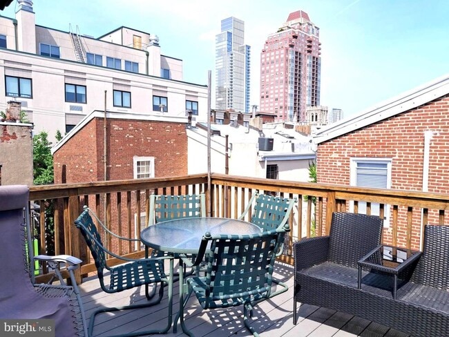 Building Photo - 521 S 16th St Unit C Rental