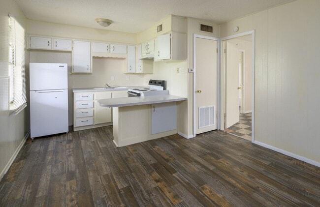 Photo - Parker Place Apartments