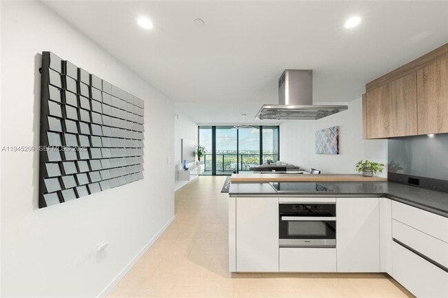 Photo - 1000 Brickell Plaza Unit 4304