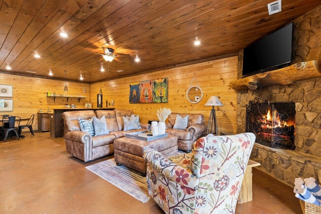 Photo - 98 Shalom Ln Unit ID1252436P