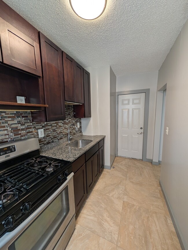 Photo - 1 Bed 1 Bath