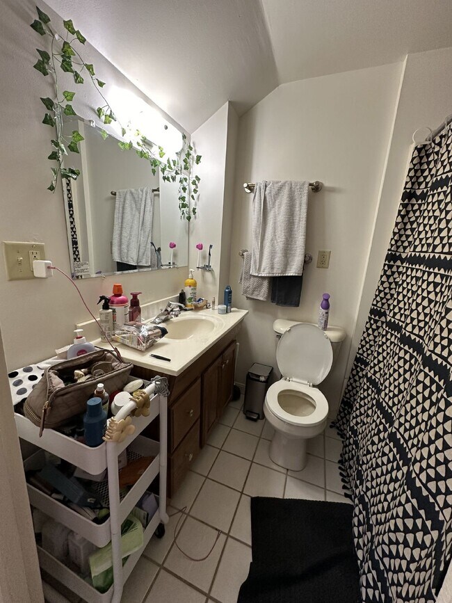 Photo - 3 Bed 1 Bath close to UWEC!