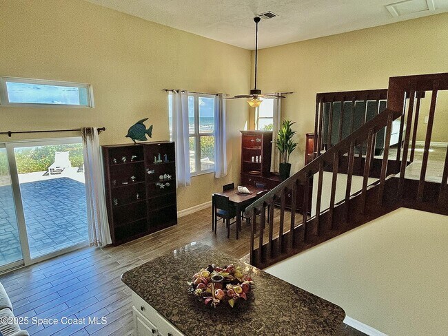 Photo - 799 Shell St