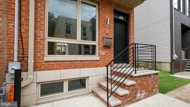 Photo - 1912 Gerritt St