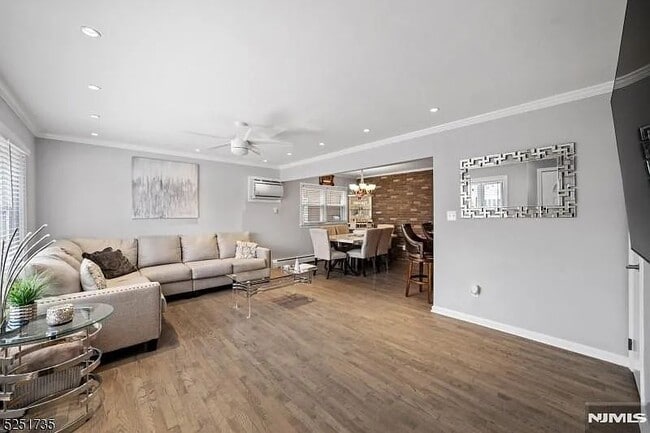 Photo - 511 Davis Ave Unit 2nd Floor