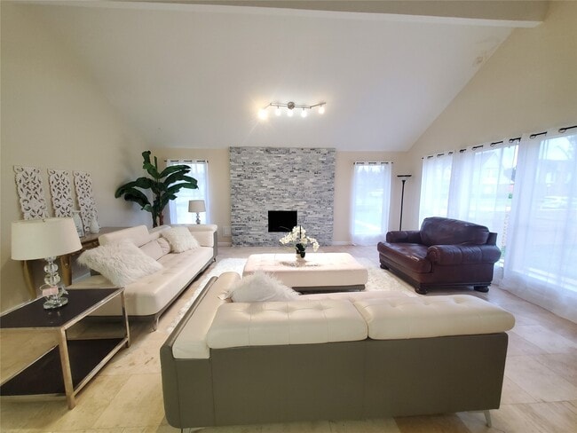Photo - 2810 Arrowhead Dr