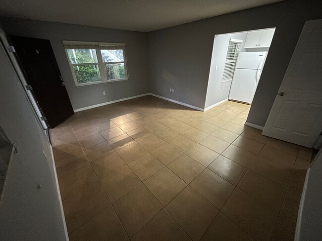 2066 Arlington St Unit 2066