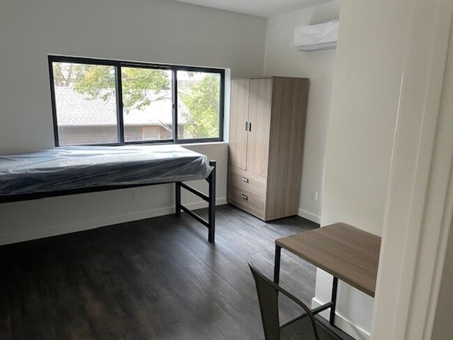 Photo - Entirely NEW Building, NEW Appliances - FU... Unidad A