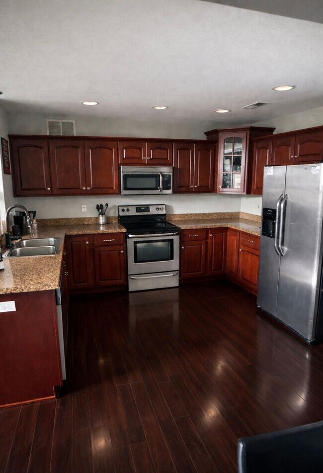 Photo - 183 Twin Lakes Dr