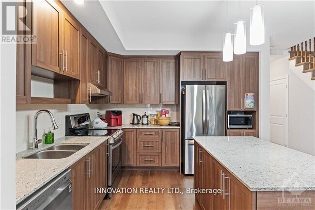 Photo - 254 Munro St