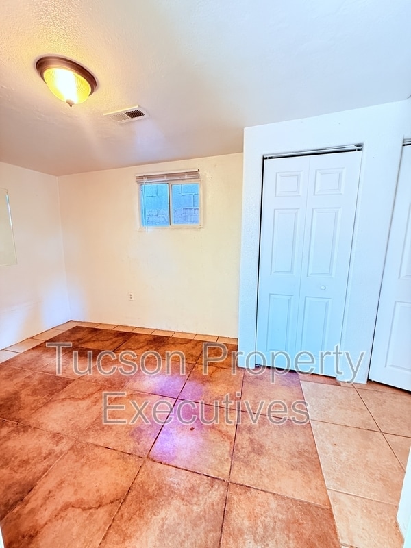 Photo - 208 W Ventura St