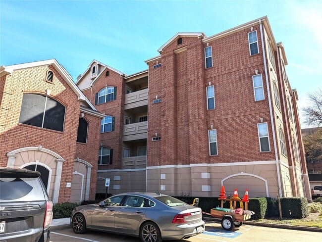 Building Photo - 2111 Welch St Unit B208