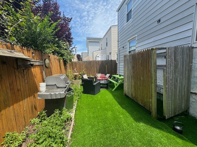 Building Photo - 63 Brookline Ave Rental
