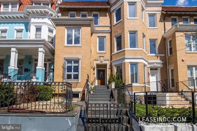 Photo - 1441 Clifton St NW Apartment Unit #3