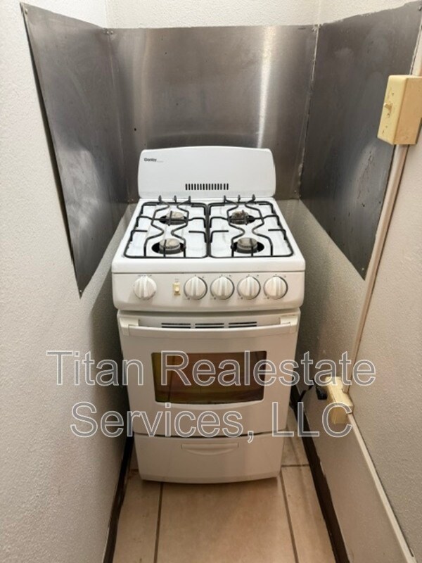 Photo - 218 W St Peter St Unit 6
