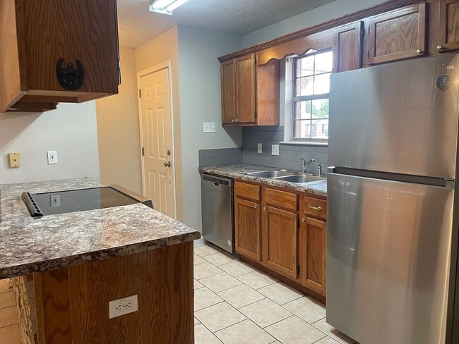 Photo - 1425 Joyner Dr