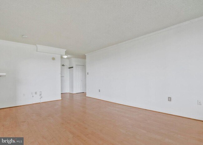 Photo - 3701 S George Mason Dr Unit 503N