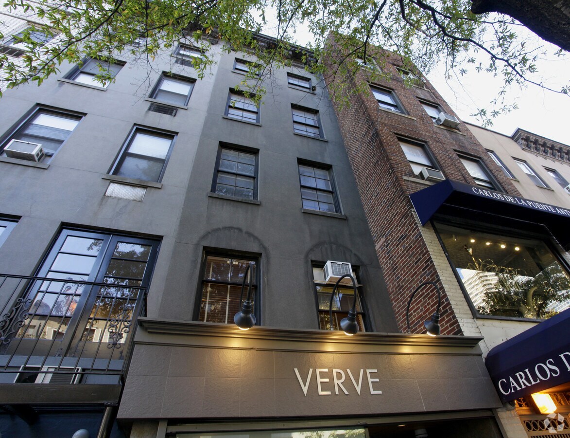 Photo - 240 E 60th St