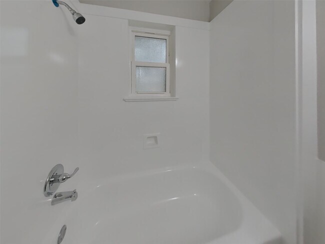 Photo - 19403 Misty Cove Dr