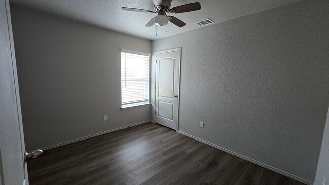 Photo - 605 Lost Trl