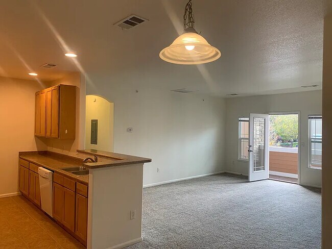 Photo - 2803 Kansas Dr