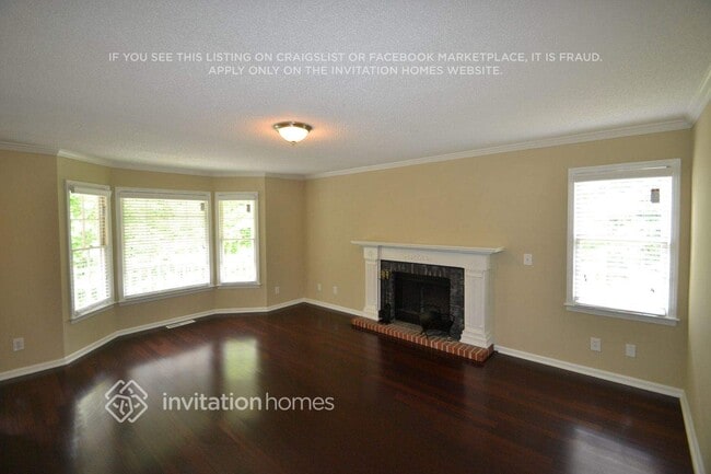 Photo - 6175 Golden Landing