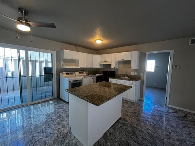 Photo - 2909 E Elm Ave Unit 2909 Elm Ave #2