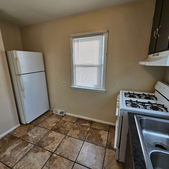 Photo - 2 Bedroom, 1 Bath Ranch with Good Sized Living Room, Laundry Room, Hard Wood Flooring, Deck.